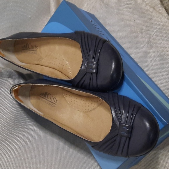 Cliffs Flats 8 - Picture 2 of 3